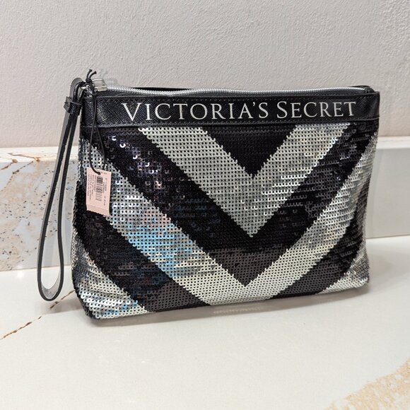 Victoria's Secret sequin pouch/wristlet. NWT - Picture 2 of 5